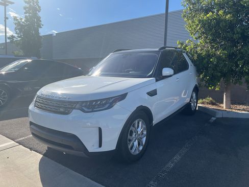 Used 2020 Land Rover Discovery SE AWD/4WD image 1