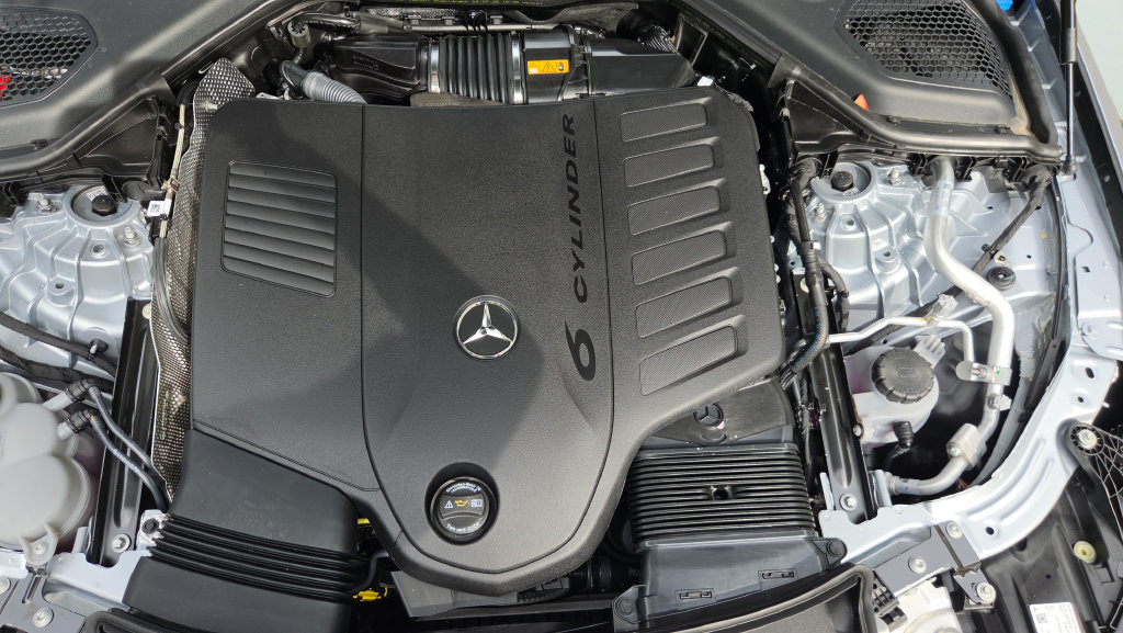 New 2027 Mercedes-Benz E 450 4MATIC Sedan image 23