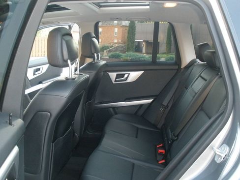 Used 2015 Mercedes-Benz GLK 350 4MATIC image 28