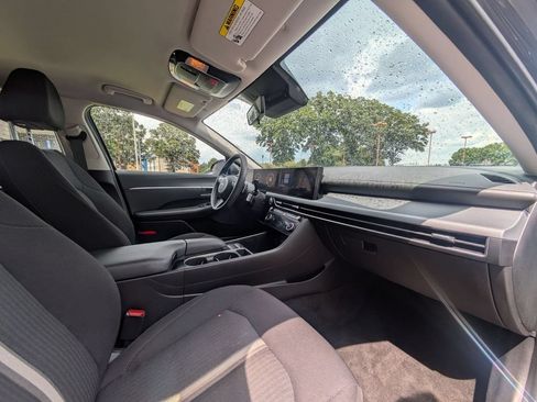 Used 2025 Hyundai Sonata SEL FWD image 31