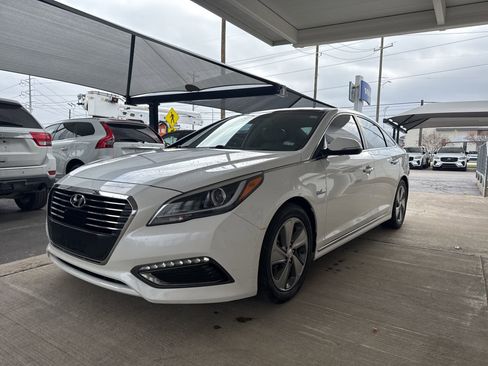 Used 2016 Hyundai Sonata Limited w/ Option Group 02 image 1