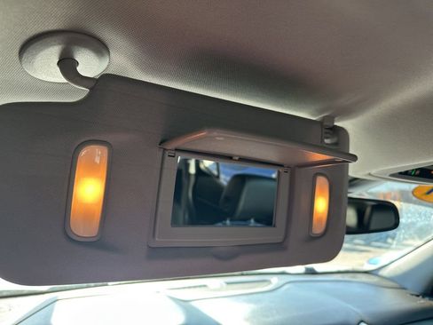 Used 2021 GMC Acadia SLT w/ Elevation Edition image 37