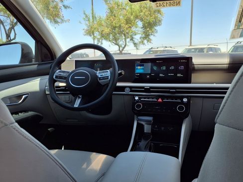 New 2026 Hyundai Tucson SEL FWD image 10