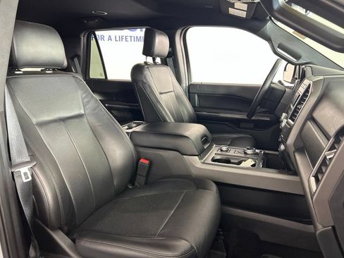 Used 2018 Ford Expedition XLT w/ Equipment Group 201A AWD/4WD image 27