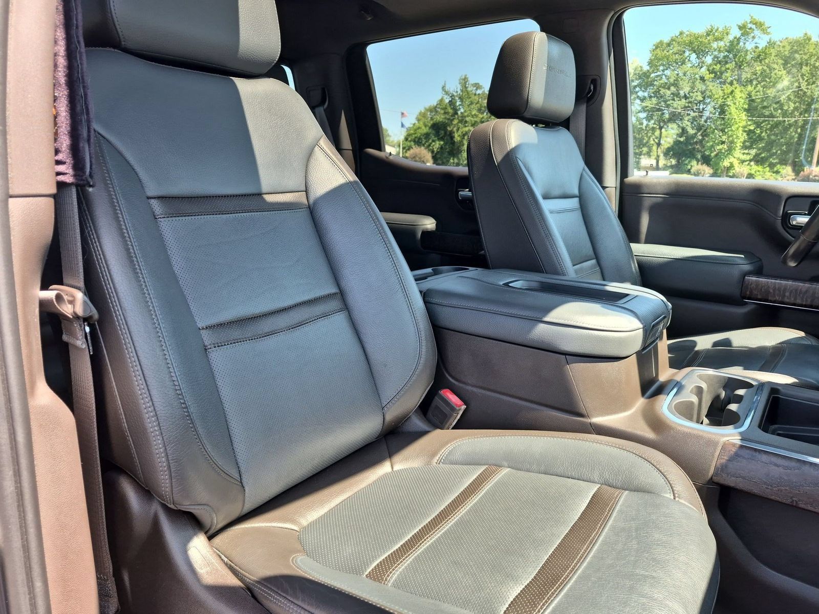 Certified 2019 GMC Sierra 1500 Denali w/ Technology Package AWD/4WD image 31