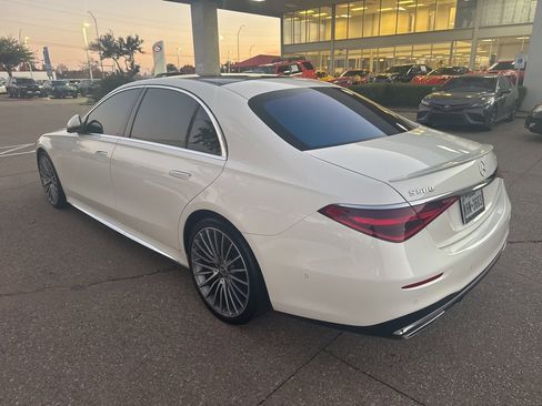Used 2022 Mercedes-Benz S 580 4MATIC Sedan image 5