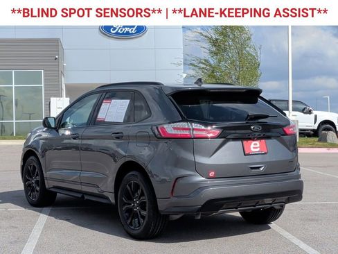 Used 2022 Ford Edge SE w/ Black Appearance Package image 6