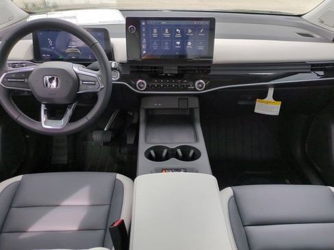 New 2025 Honda Prologue Touring image 13