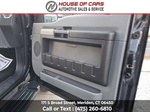 Used 2015 Ford F350 XLT w/ XLT Interior Package image 27