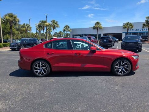 Used 2019 Volvo S60 T6 Momentum AWD/4WD image 2