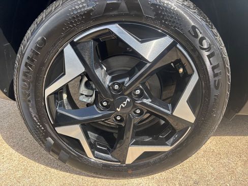 Used 2025 Kia Seltos S image 30