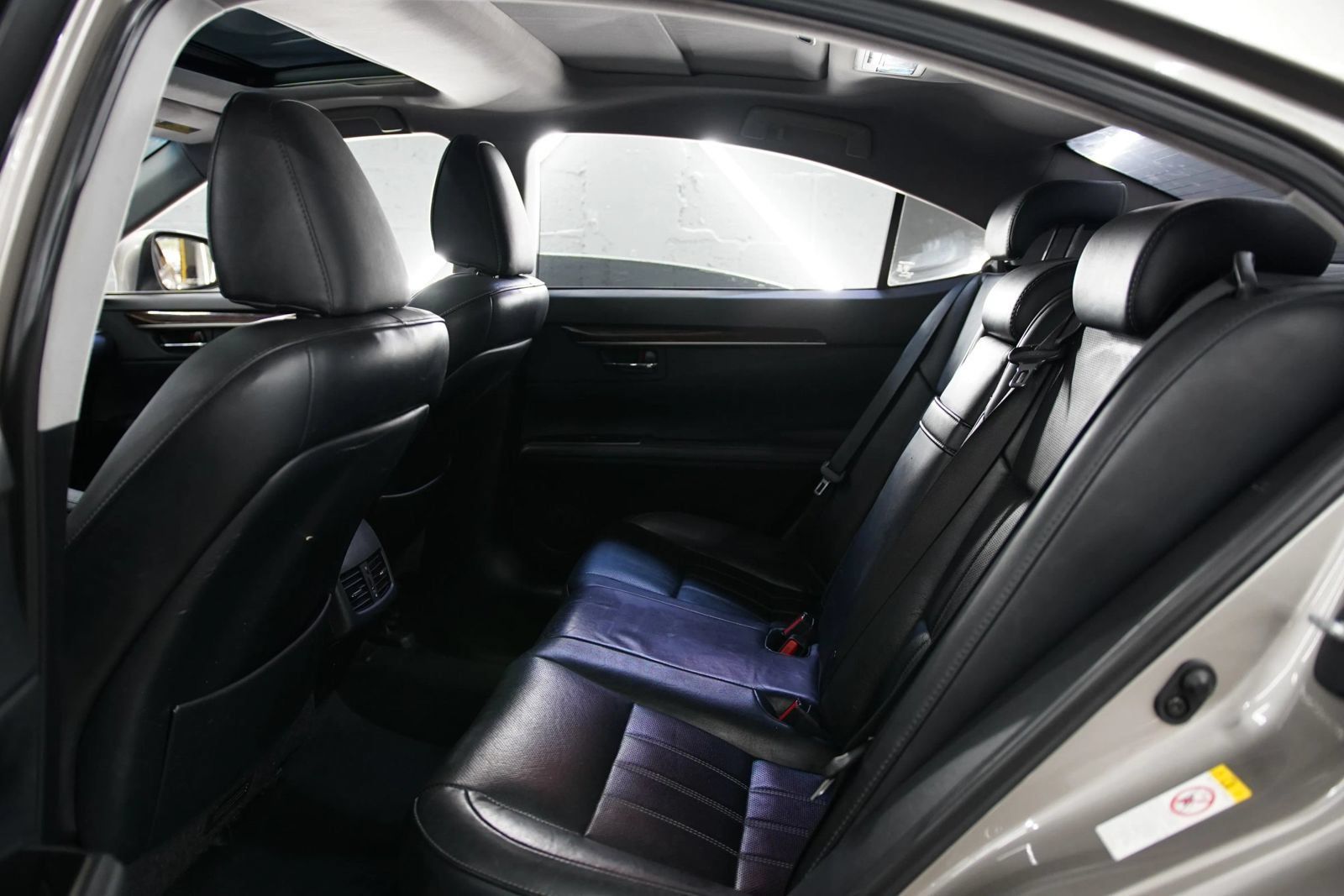 Used 2017 Lexus ES 350 w/ Luxury Package FWD image 14