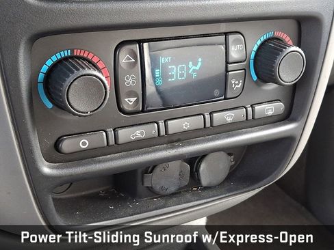 Used 2008 Chevrolet TrailBlazer LT w/ Sun And Sound Package image 14