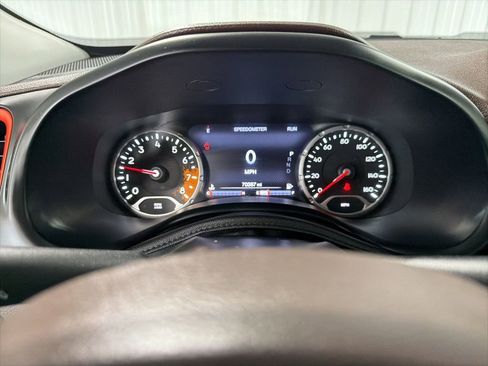 Used 2017 Jeep Renegade Limited w/ Safety & Security Group AWD/4WD image 25