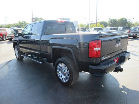 Certified 2017 GMC Sierra 2500 Denali AWD/4WD image 11