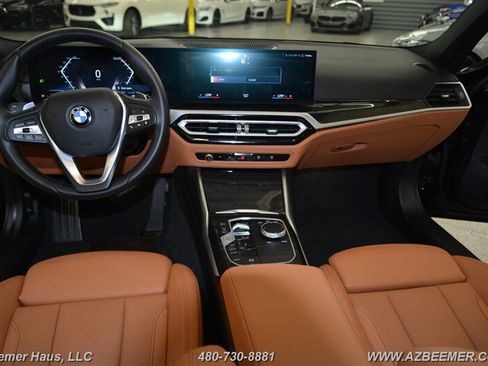 Used 2024 BMW 330i Sedan w/ Convenience Package image 17