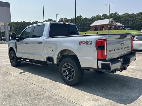 Used 2024 Ford F250 XL w/ STX Appearance Package AWD/4WD image 5