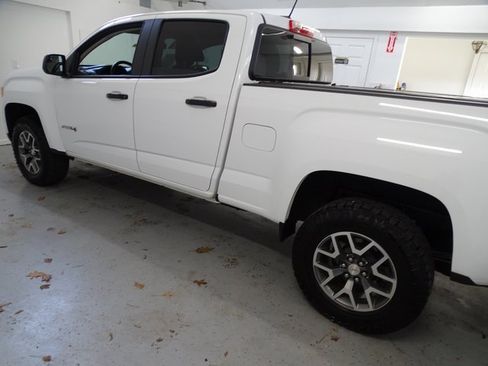 Certified 2022 GMC Canyon AT4 image 17