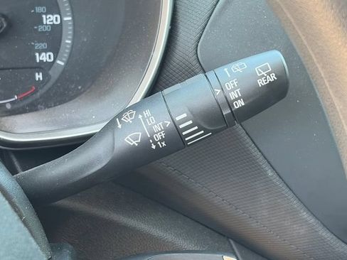 Used 2021 Chevrolet TrailBlazer LS FWD image 21