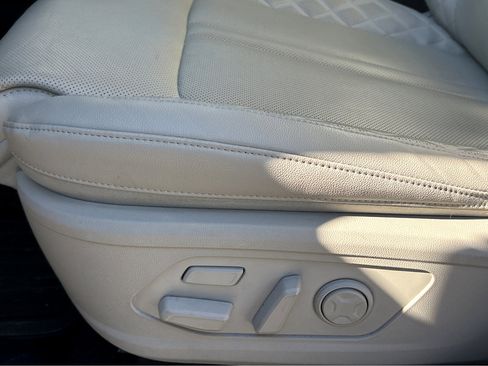 Used 2022 Kia Sorento SX image 27