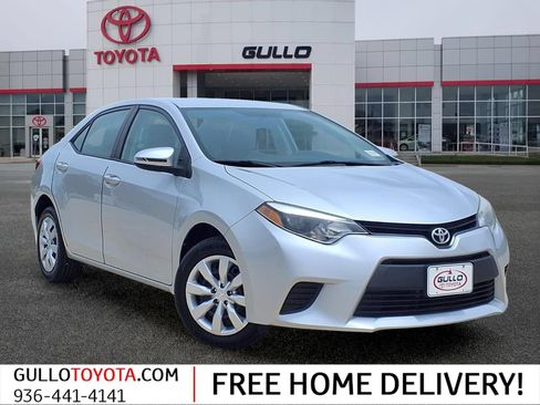 Used 2014 Toyota Corolla LE FWD image 1