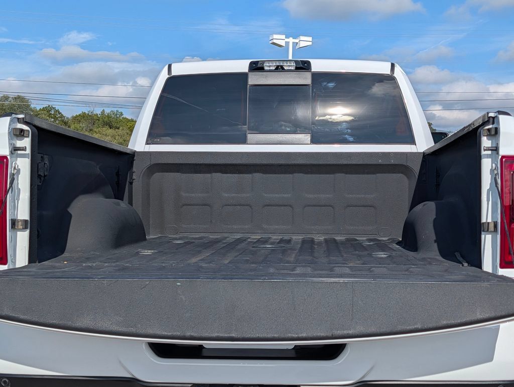Used 2025 RAM 2500 Limited AWD/4WD image 7