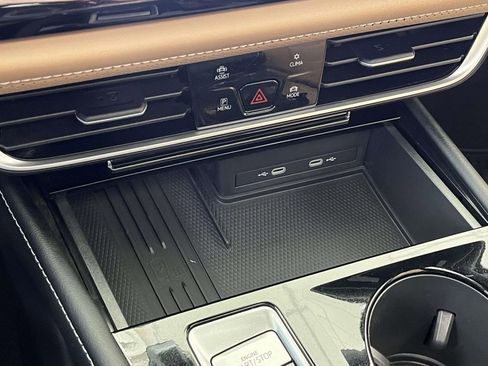 New 2026 Volkswagen Atlas Cross Sport SEL R-Line image 24