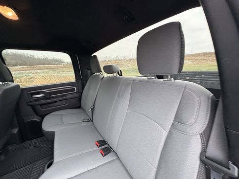 Used 2024 RAM 3500 Big Horn image 30