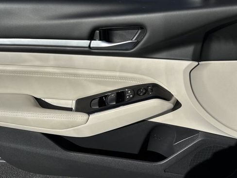 Used 2023 Nissan Altima 2.5 SL image 7