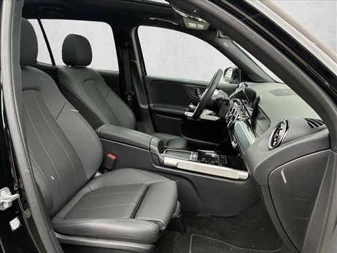 Certified 2026 Mercedes-Benz GLB 250 4MATIC image 29