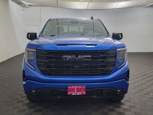 Used 2022 GMC Sierra 1500 Elevation w/ Elevation Premium Package image 6