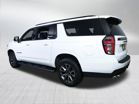 Certified 2024 Chevrolet Suburban Z71 w/ Z71 Off-Road Package AWD/4WD image 5