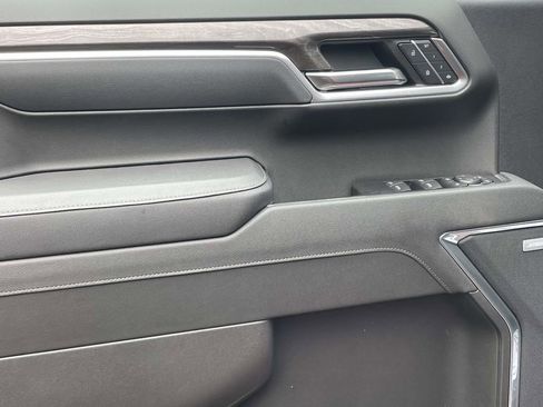 Used 2026 Chevrolet Silverado 1500 LTZ w/ LTZ Premium Package image 13