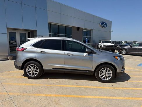 Used 2023 Ford Edge SEL w/ Convenience Package AWD/4WD image 8
