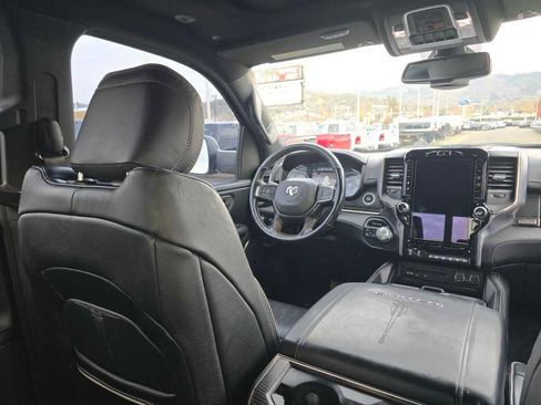 Used 2019 RAM 1500 Limited w/ Body Color Bumper Group image 10