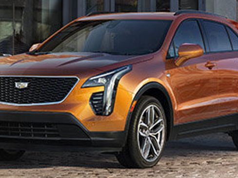 Used 2021 Cadillac XT4 Sport w/ Cold Weather Package FWD image 1