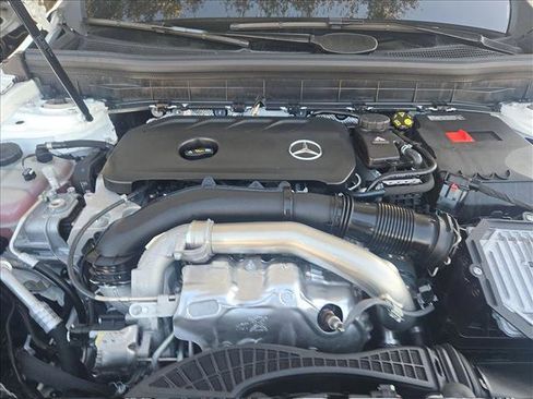 Certified 2025 Mercedes-Benz GLB 250 image 21