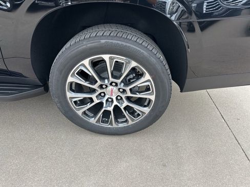 New 2026 GMC Yukon XL Denali image 13