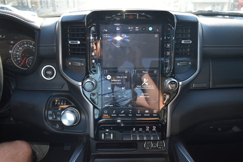 Used 2023 RAM 1500 Laramie AWD/4WD image 17