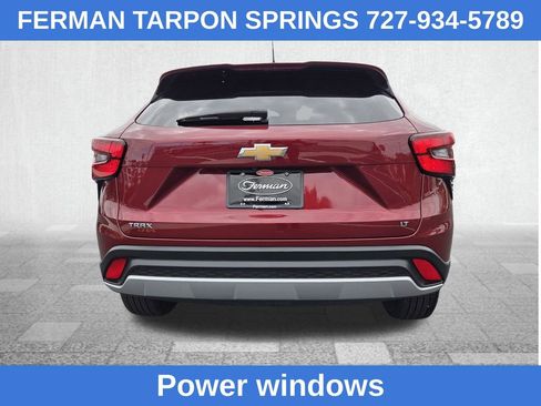 Certified 2025 Chevrolet Trax LT image 9