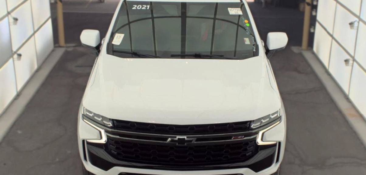 Used 2021 Chevrolet Tahoe Z71 w/ Rear Media and Nav Package AWD/4WD image 2