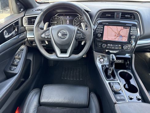 Used 2021 Nissan Maxima SR w/ Sport Mat Group image 16