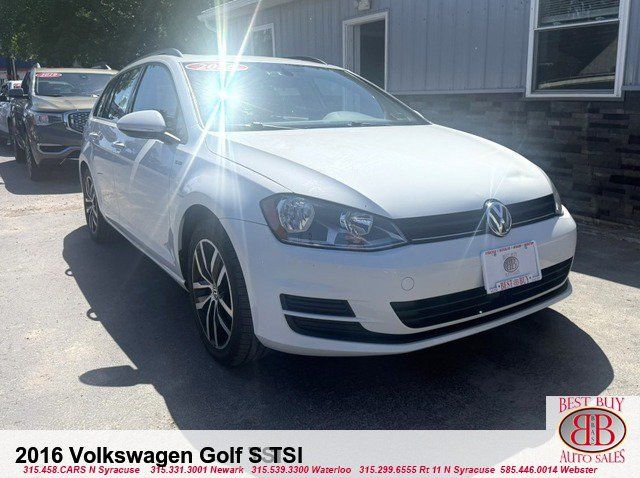 Used 2016 Volkswagen Golf Limited Edition FWD image 1