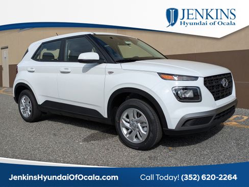 New 2026 Hyundai Venue SE image 1