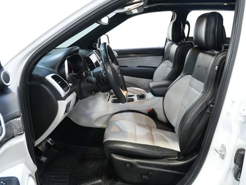 Used 2021 Jeep Grand Cherokee Trackhawk image 31