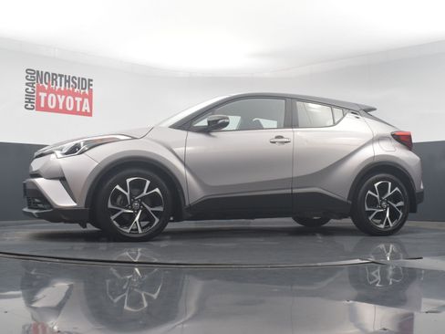 Used 2019 Toyota C-HR XLE image 24