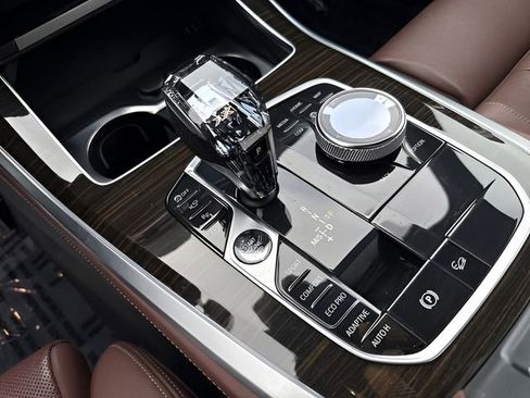 Used 2019 BMW X5 xDrive40i w/ Executive Package image 24