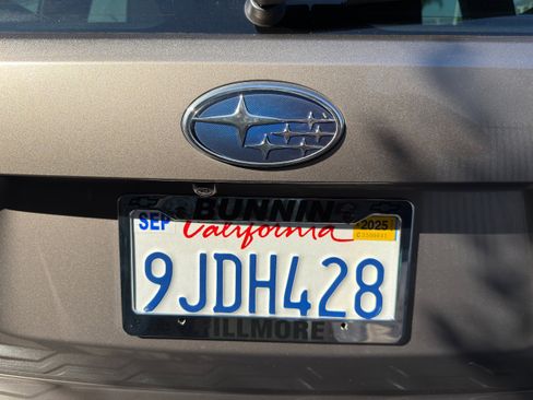 Used 2023 Subaru Forester Premium image 40