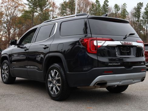 Used 2023 GMC Acadia SLT image 3