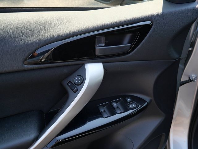 Used 2026 Mitsubishi Eclipse Cross LE AWD/4WD image 15